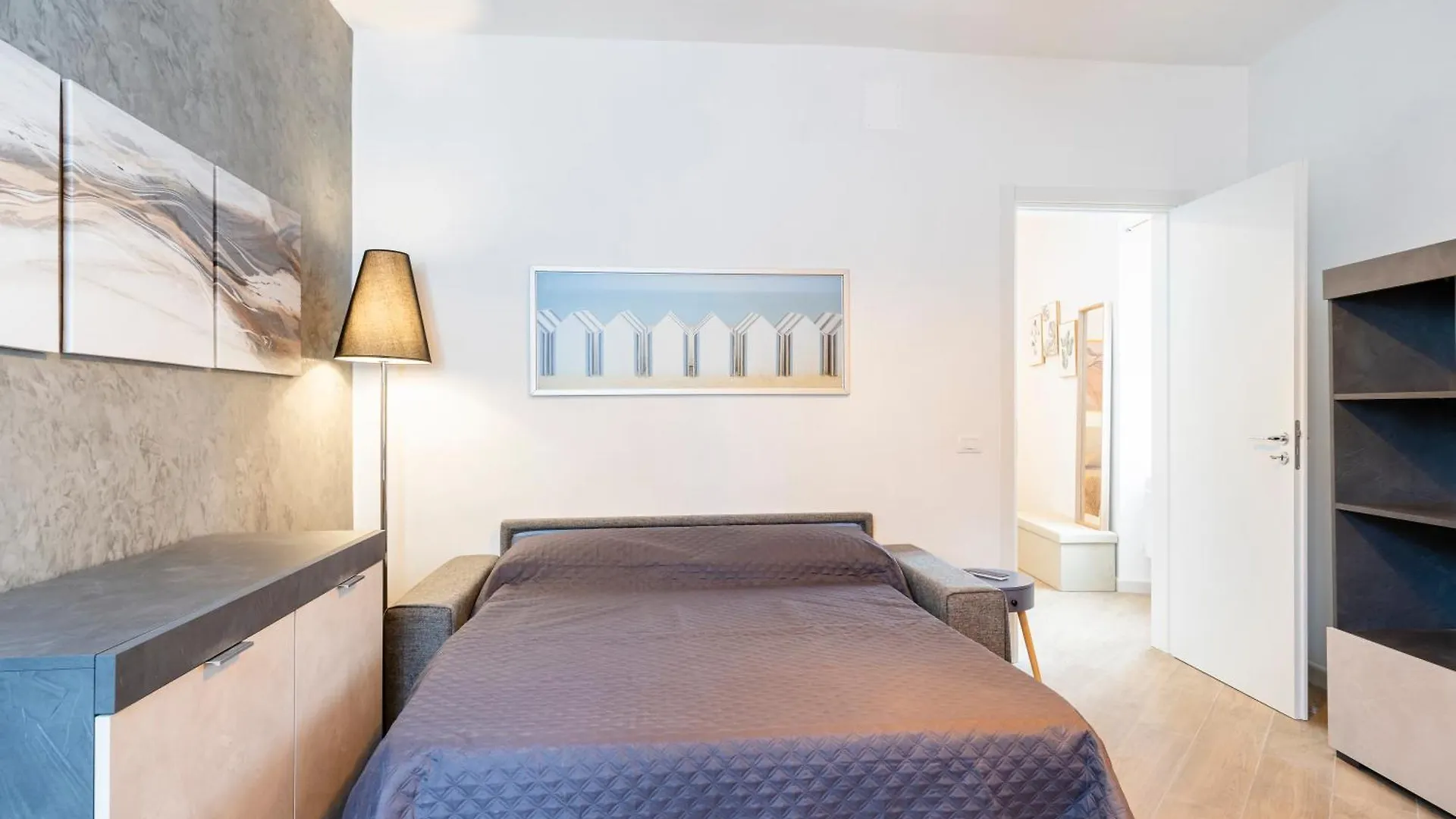 Modern Apartment Near Livorno Station!
